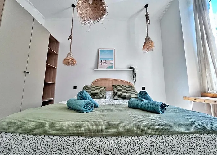 Ref 118 Oliviera 2 Beds In Riquier نيس